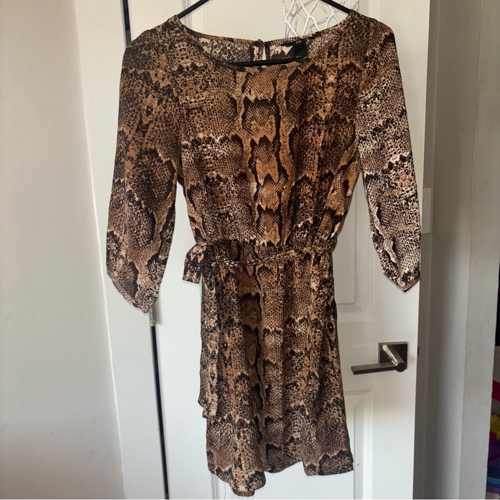 H&M Dress Women’s Snakeskin Print Belted 3/4 Sleeve Size 6 - Picture 1 of 13